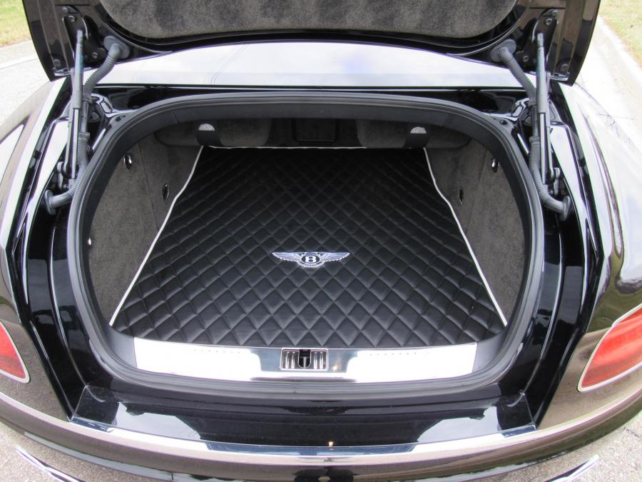 Багажник Bentley Flying Spur V8 S 2017 года  (фото 135 из 154)